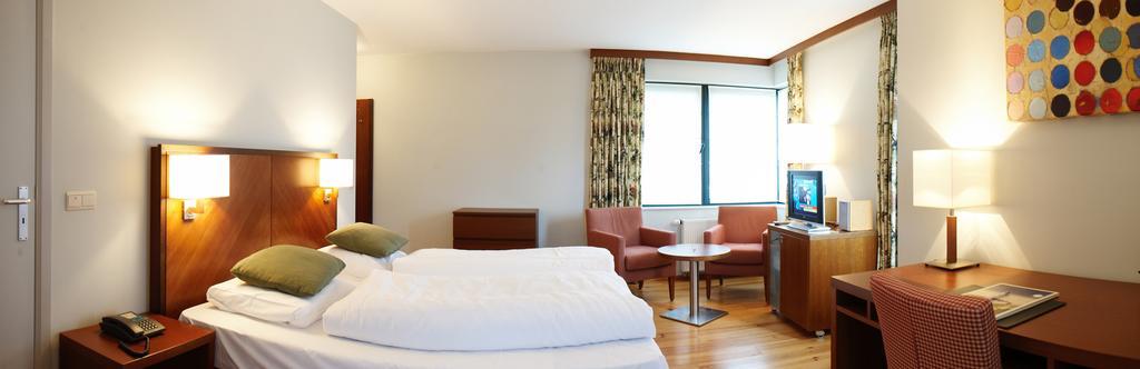 Hotel Beau Sejour Villers-sur-Lesse Exterior photo